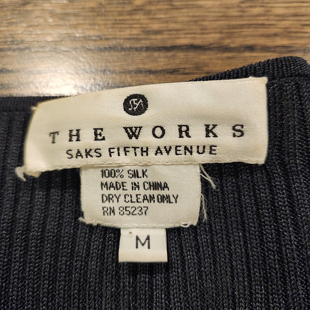 VINTAGE 100% Silk Cardigan Saks 5th Avenue The Works Black Ribbed  Sweater Med - Picture 3 of 5